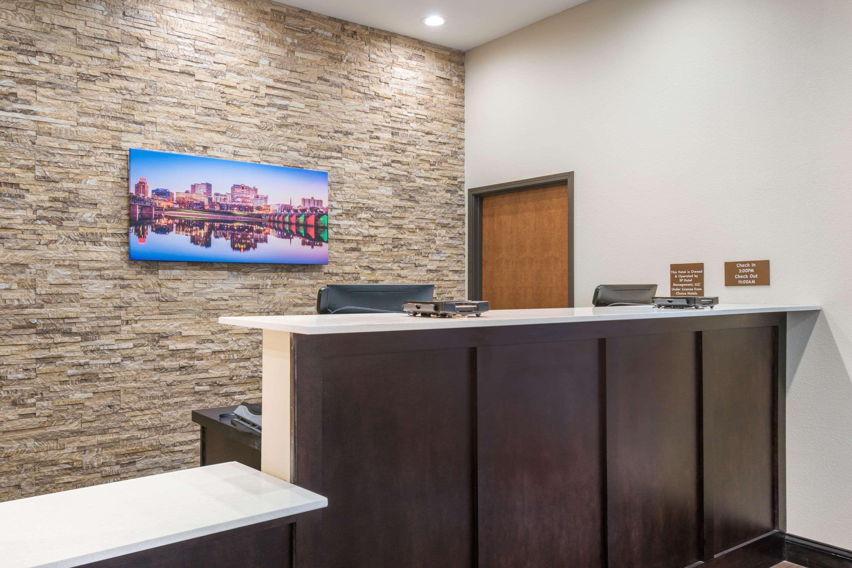 Comfort Inn & Suites Harrisburg - Hershey West Exteriör bild